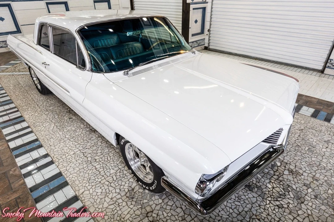 1962 Pontiac Catalina 3rd Gen - Image 16 of 31