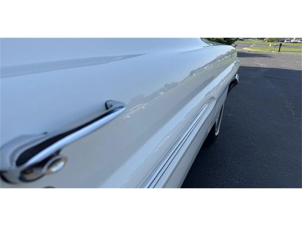 1962 Pontiac Catalina 3rd Gen - Image 9 of 31