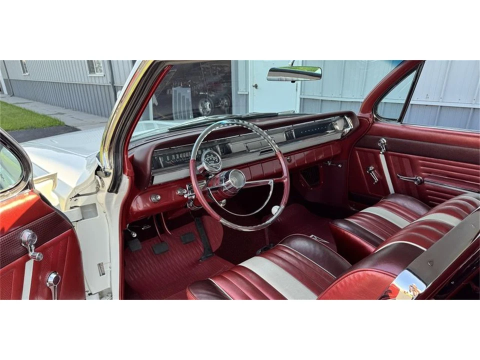 1962 Pontiac Catalina 3rd Gen - Image 26 of 31