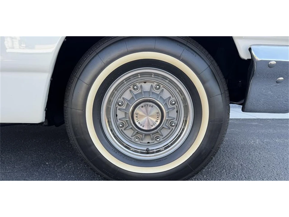 1962 Pontiac Catalina 3rd Gen - Image 20 of 31