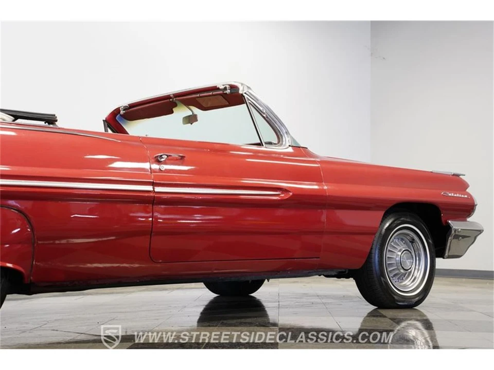 1962 Pontiac Catalina 3rd Gen - Image 27 of 31