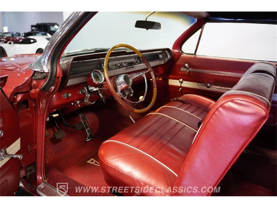 1962 Pontiac Catalina 3rd Gen - Image 2 of 31