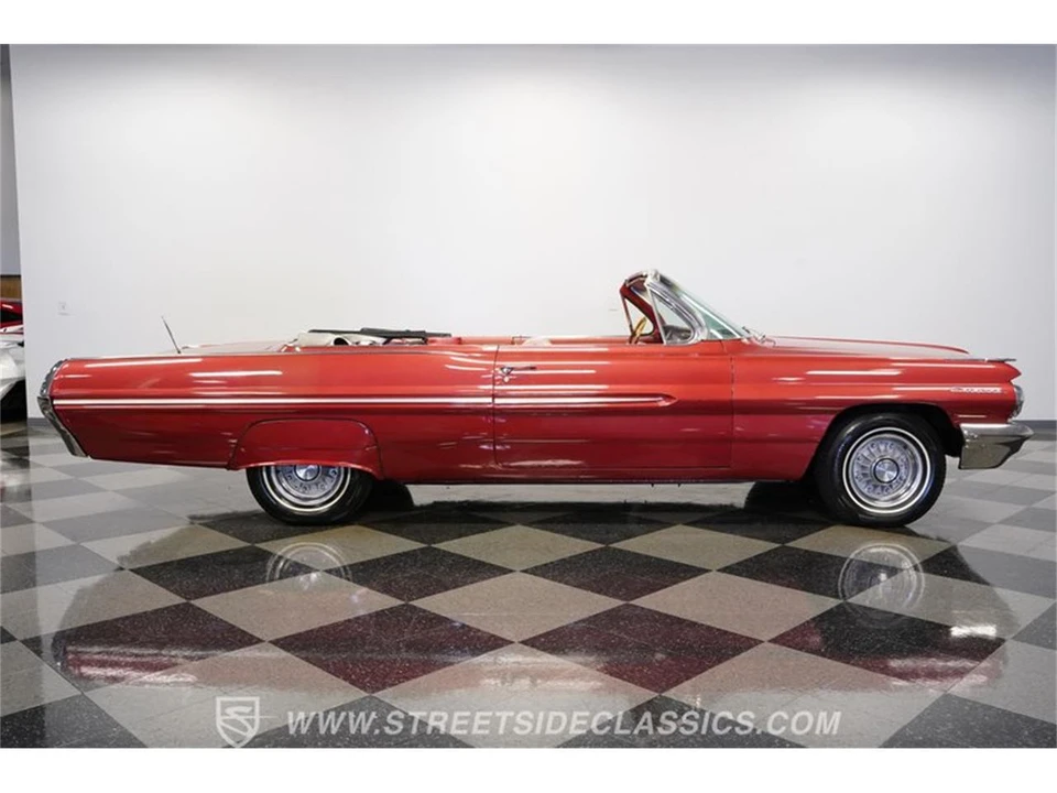 1962 Pontiac Catalina 3rd Gen - Image 13 of 31