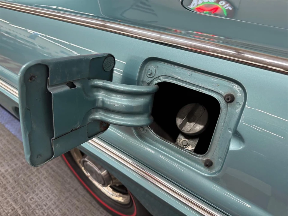 1962 Pontiac Catalina 3rd Gen - Image 24 of 31
