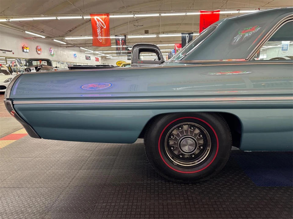 1962 Pontiac Catalina 3rd Gen - Image 27 of 31