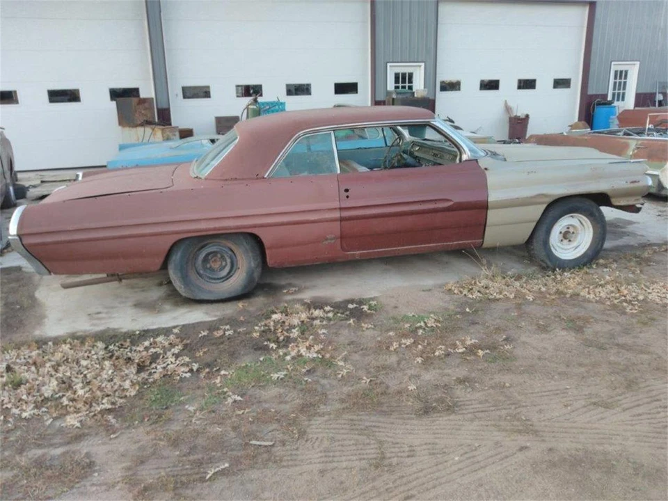 1962 Pontiac Grand Prix 1st Gen - Image 4 of 22