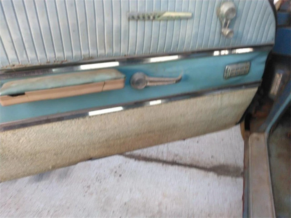1962 Pontiac Grand Prix 1st Gen - Image 11 of 22