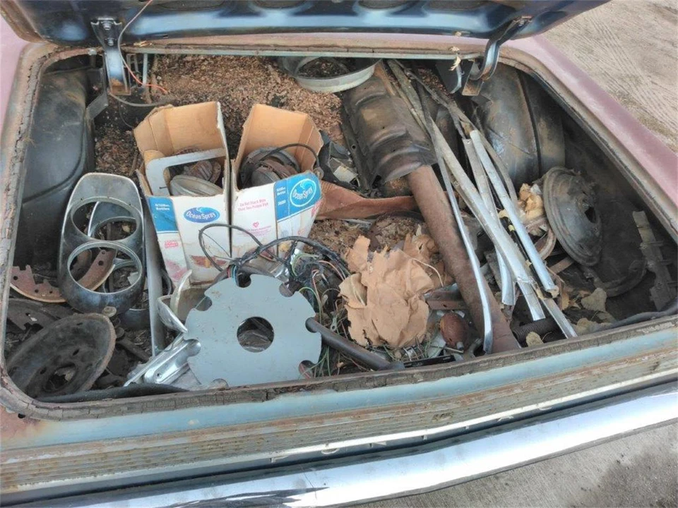 1962 Pontiac Grand Prix 1st Gen - Image 15 of 22