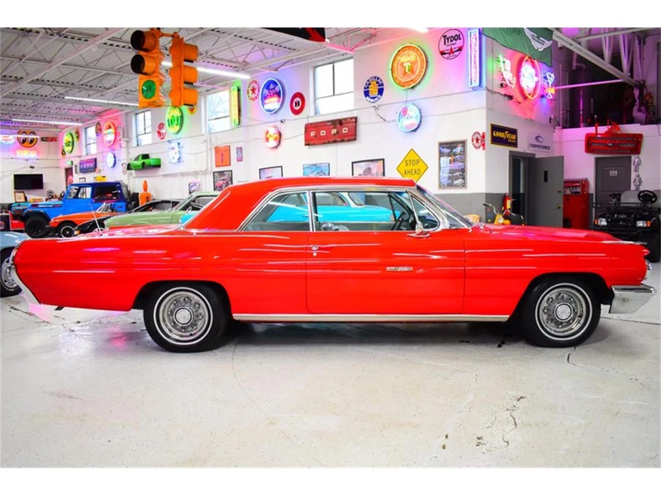 1962 Pontiac Grand Prix 1st Gen - Image 4 of 31