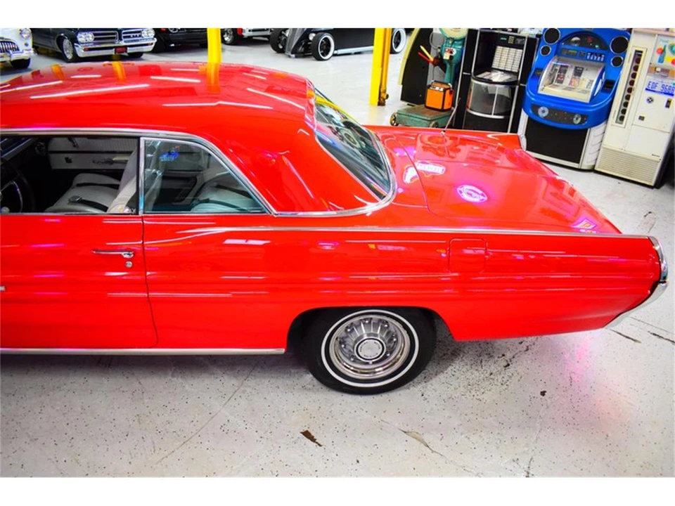 1962 Pontiac Grand Prix 1st Gen - Image 19 of 31