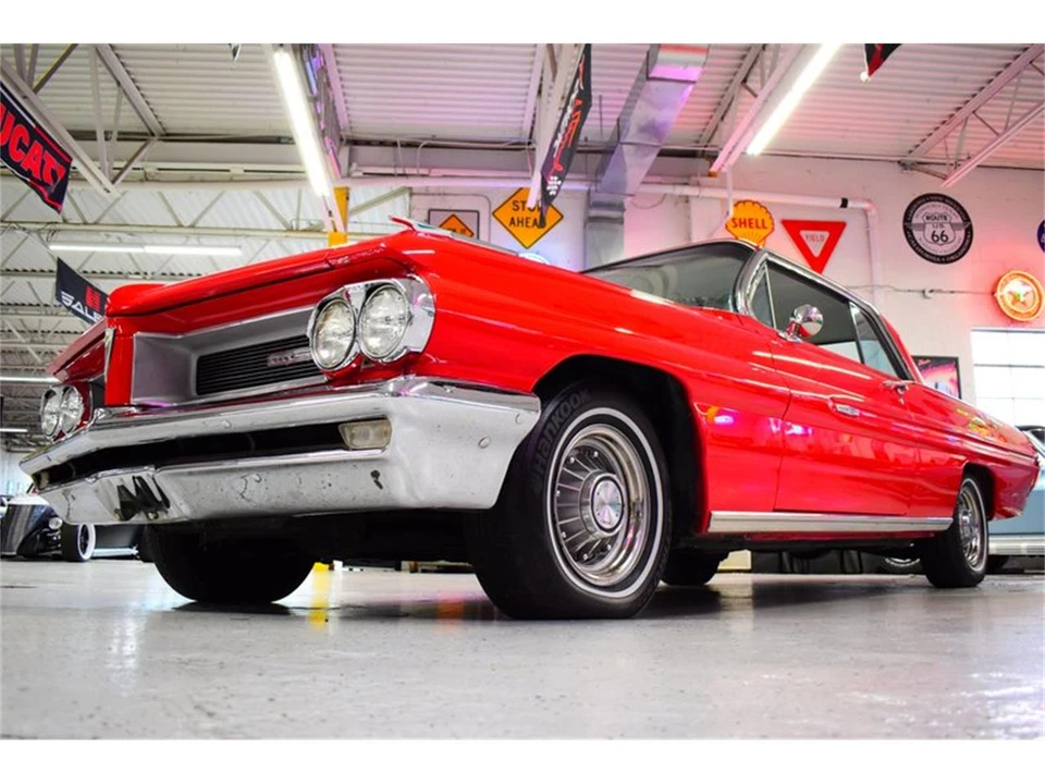 1962 Pontiac Grand Prix 1st Gen - Image 25 of 31