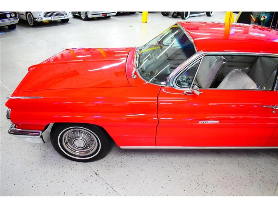 1962 Pontiac Grand Prix 1st Gen - Image 20 of 31