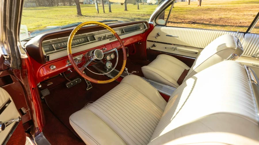 1962 Pontiac Grand Prix 1st Gen - Image 4 of 23