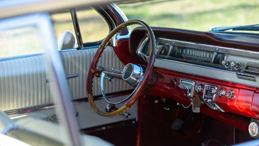 1962 Pontiac Grand Prix 1st Gen - Image 10 of 23