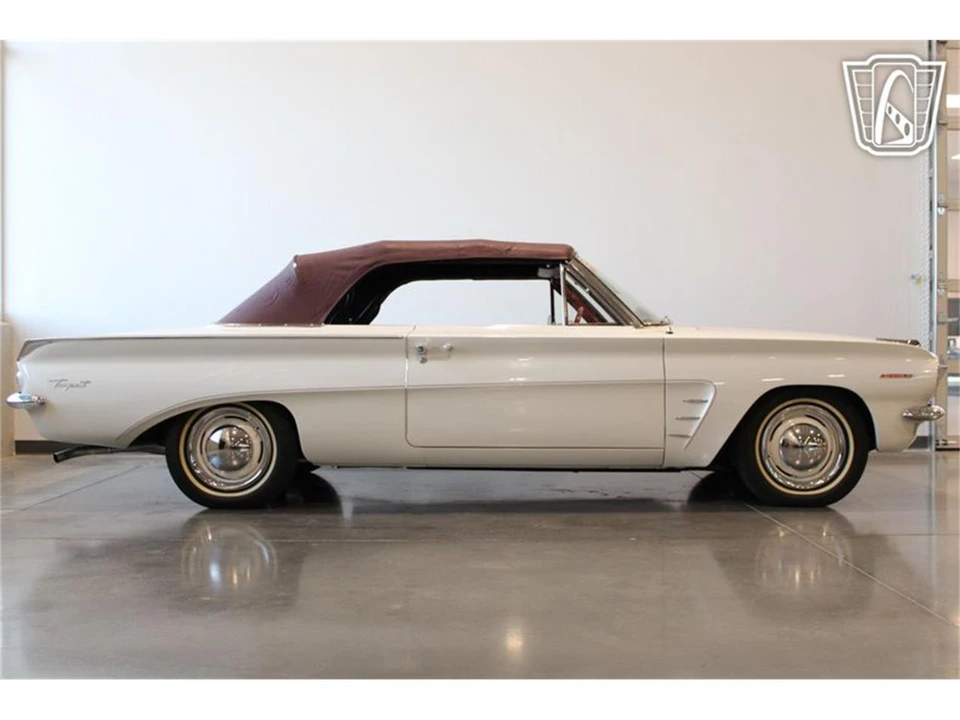 1962 Pontiac Tempest - Image 17 of 31