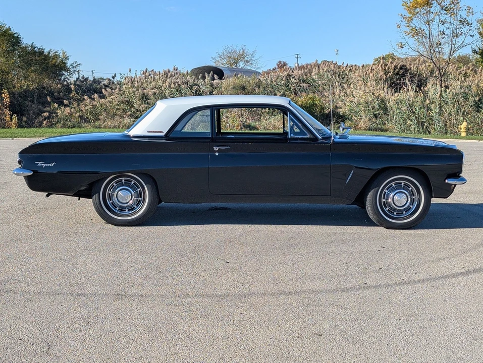 1962 Pontiac Tempest - Image 16 of 21