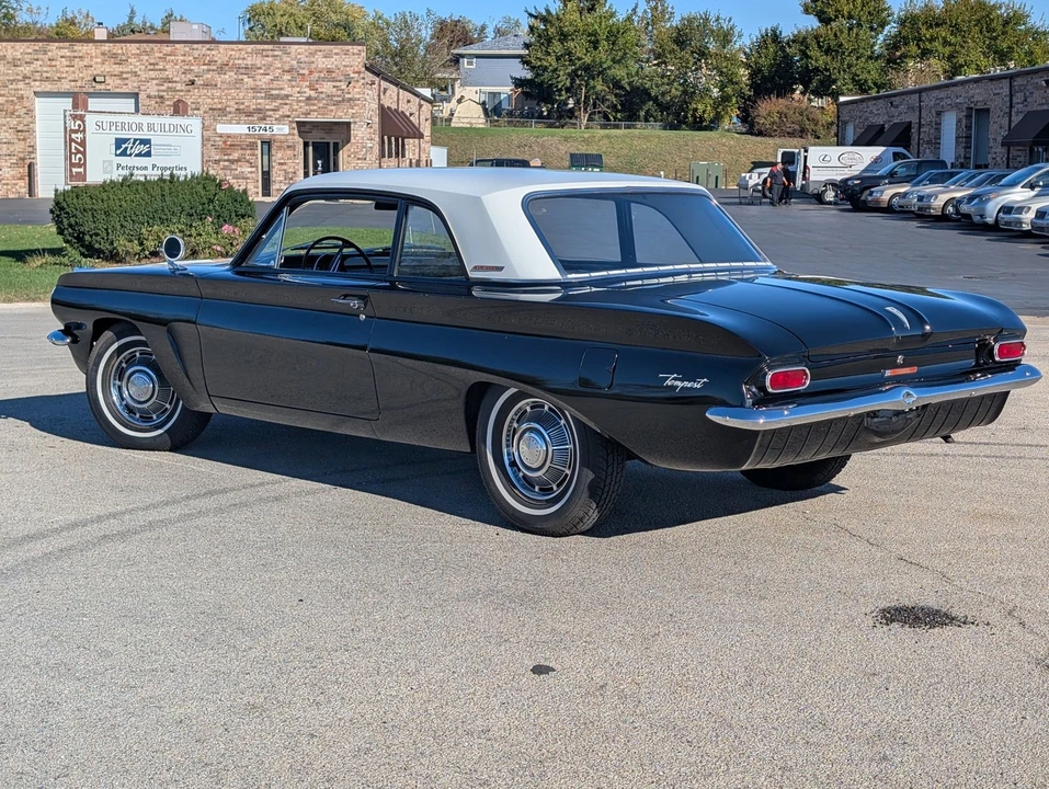 1962 Pontiac Tempest - Image 18 of 21