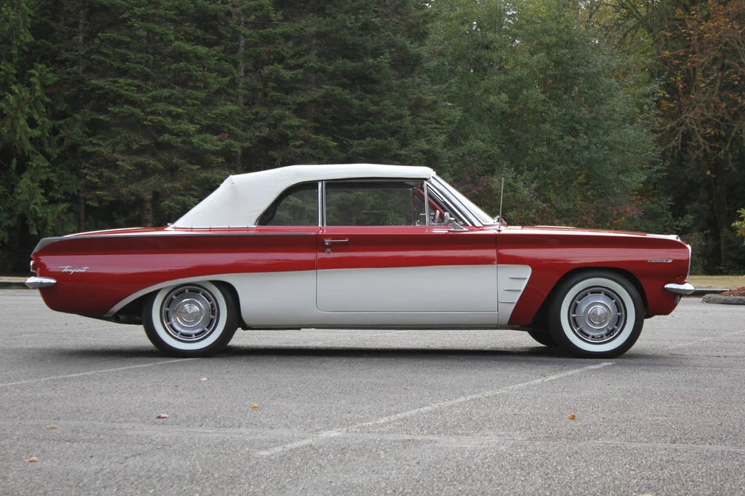 1962 Pontiac Tempest - Image 18 of 31