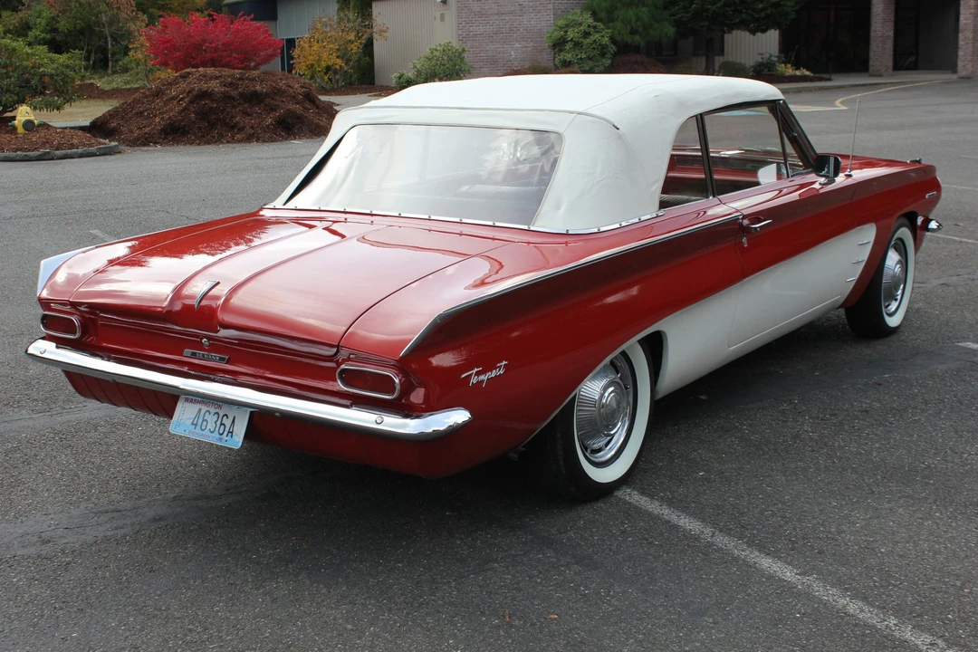 1962 Pontiac Tempest - Image 15 of 31