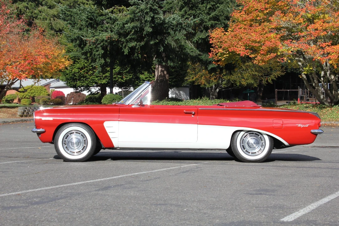 1962 Pontiac Tempest - Image 22 of 31