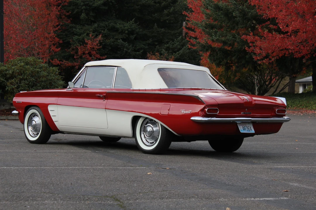 1962 Pontiac Tempest - Image 12 of 31