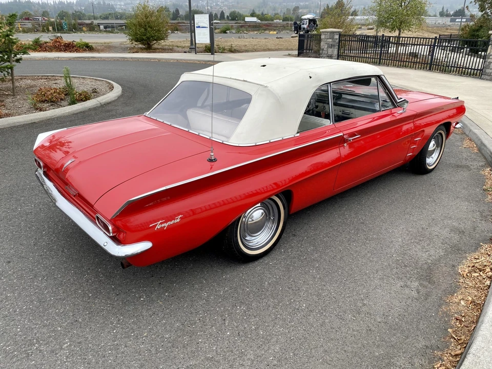 1962 Pontiac Tempest - Image 23 of 31
