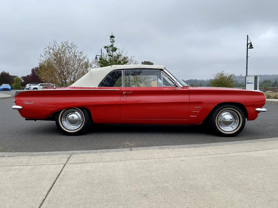 1962 Pontiac Tempest - Image 26 of 31