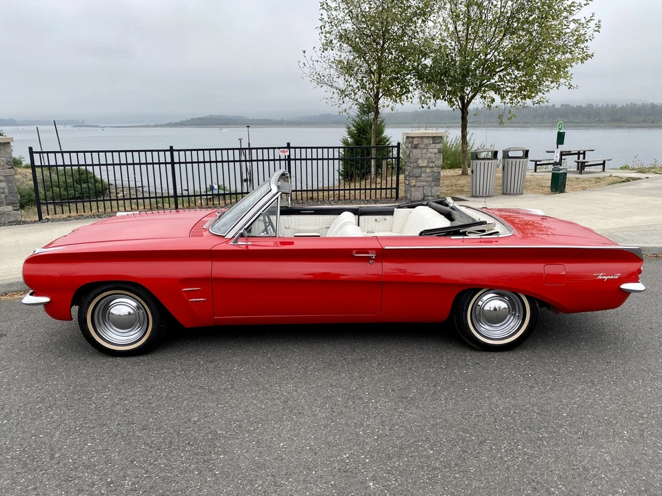 1962 Pontiac Tempest - Image 6 of 31