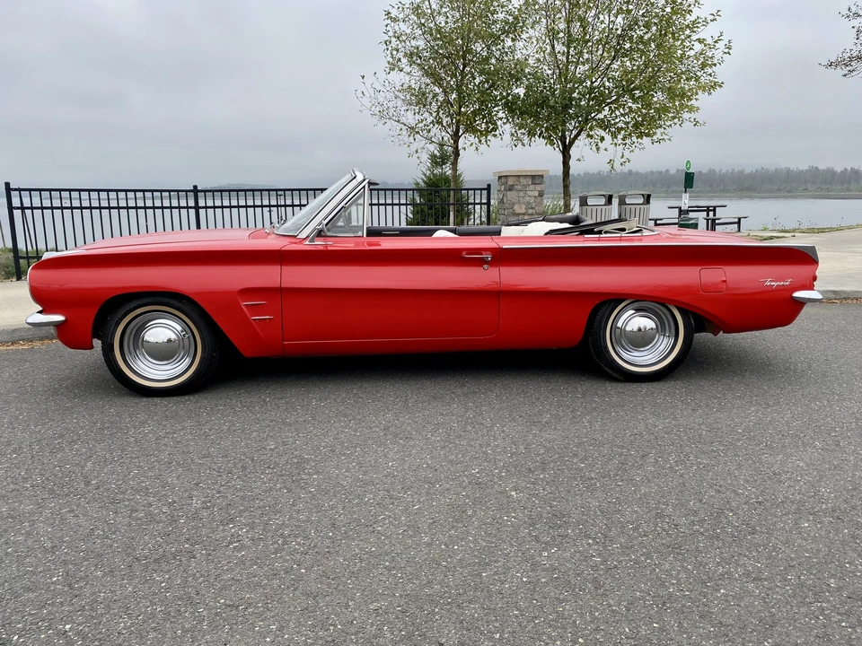 1962 Pontiac Tempest - Image 5 of 31