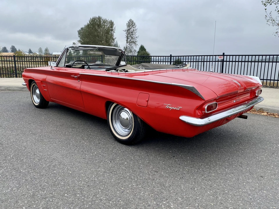 1962 Pontiac Tempest - Image 10 of 31