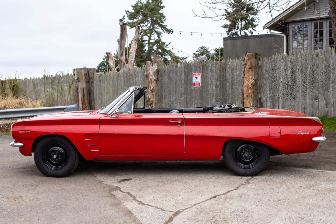 1962 Pontiac Tempest - Image 8 of 31