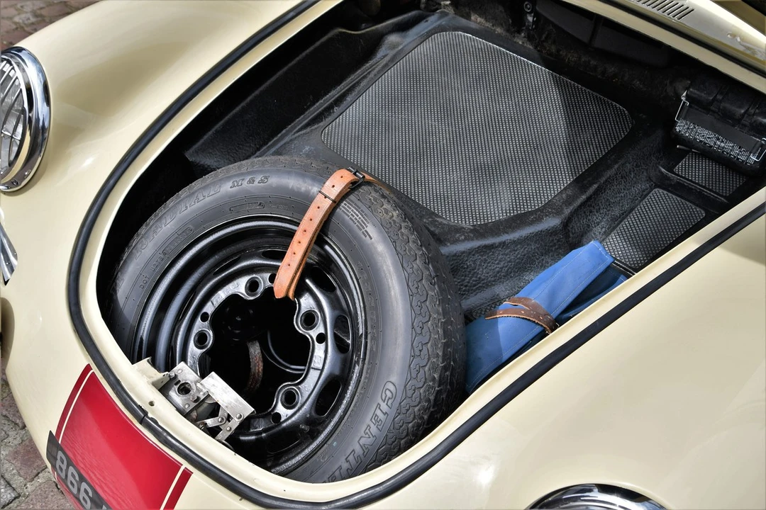 1962 Porsche 356 B - Image 9 of 30