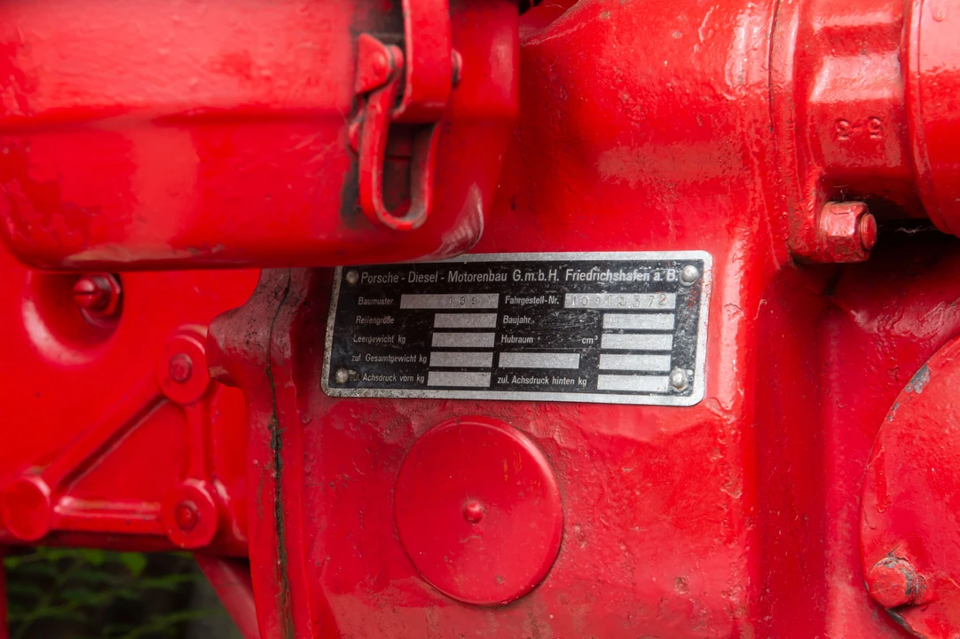 1962 Porsche Tractors - Image 3 of 8