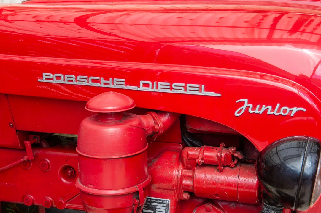 1962 Porsche Tractors - Image 2 of 8
