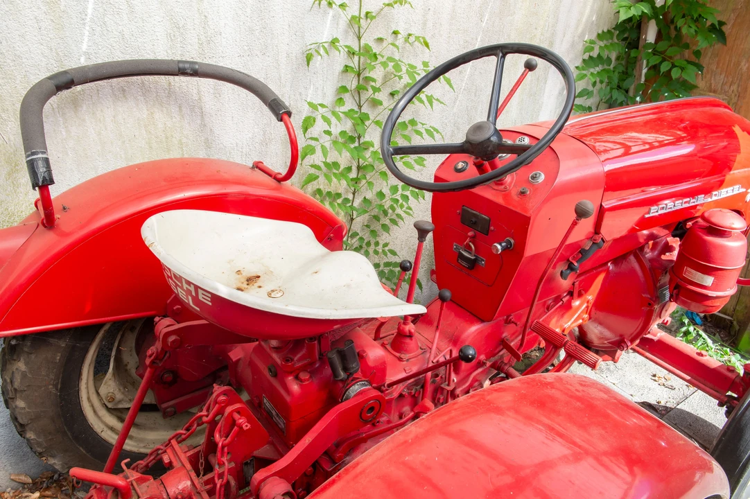 1962 Porsche Tractors - Image 5 of 8