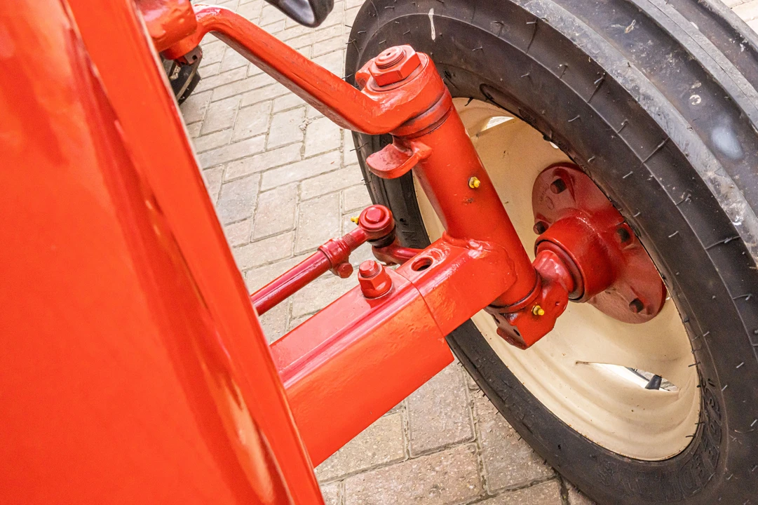 1962 Porsche Tractors - Image 4 of 31