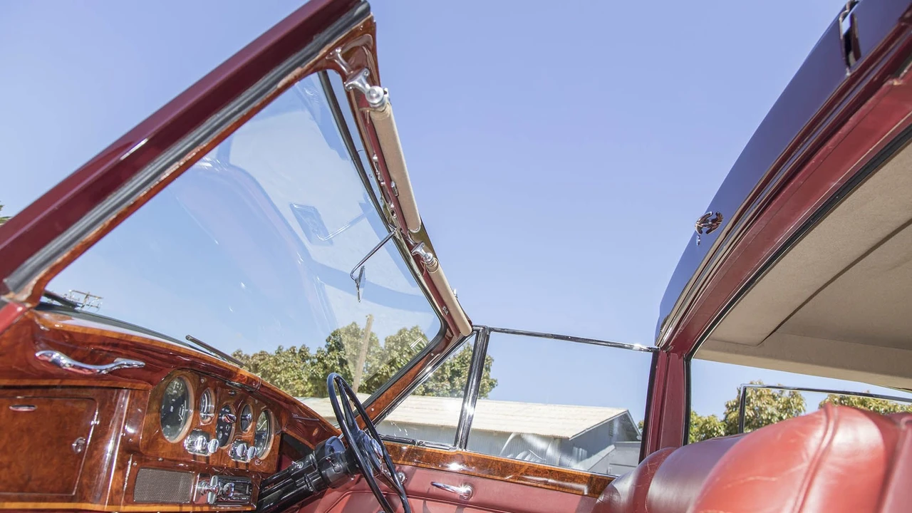 1962 Rolls-Royce Phantom V - Image 28 of 31
