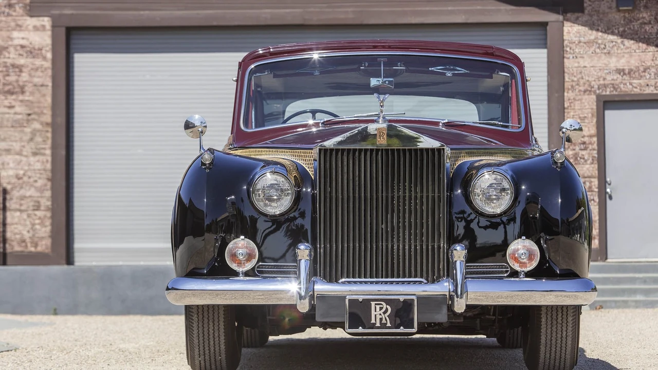 1962 Rolls-Royce Phantom V - Image 13 of 31