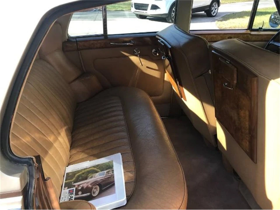 1962 Rolls-Royce Silver Dawn - Image 6 of 18