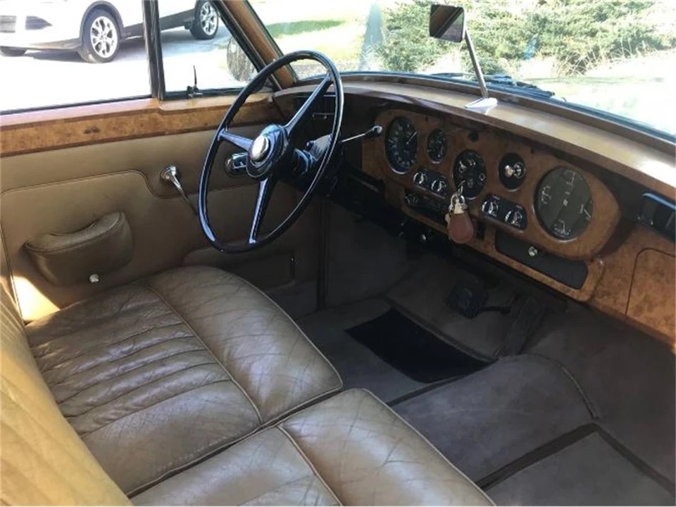 1962 Rolls-Royce Silver Dawn - Image 9 of 18