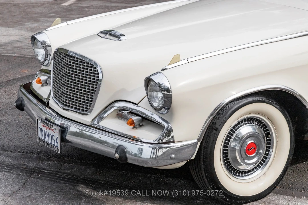 1962 Studebaker Avanti - Image 14 of 31