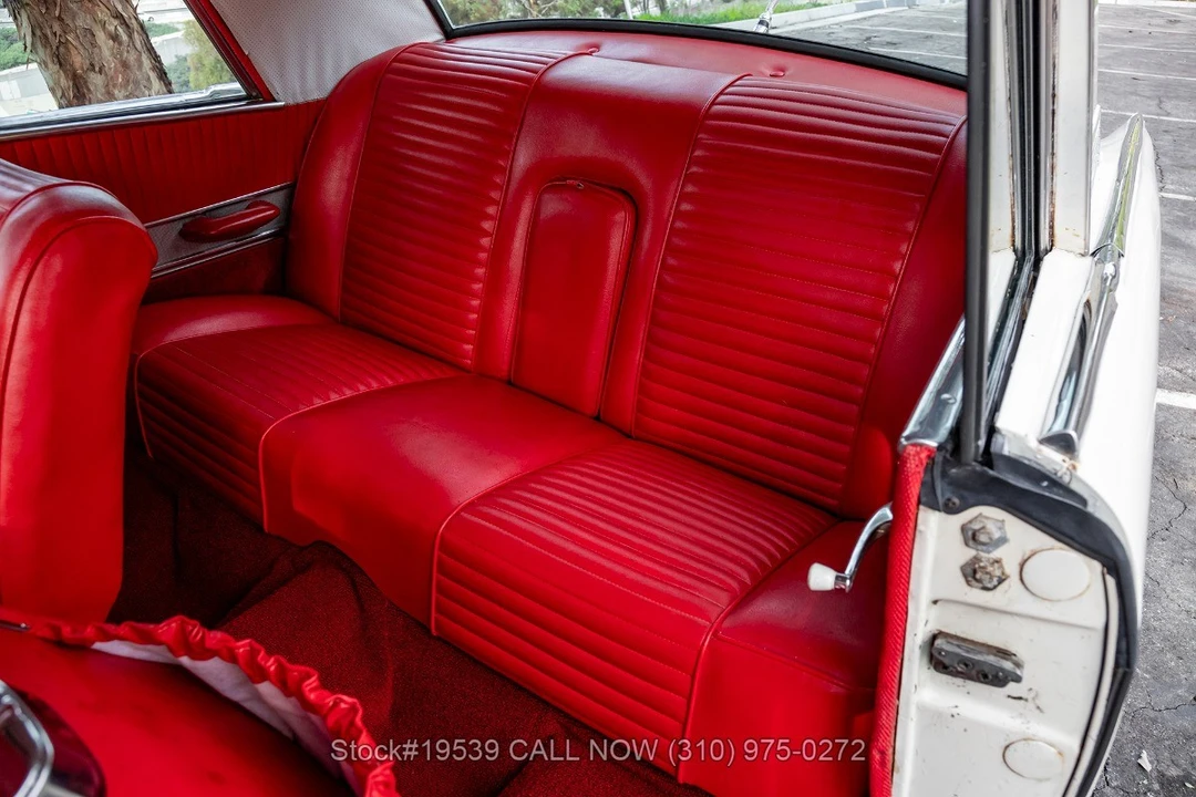 1962 Studebaker Avanti - Image 23 of 31
