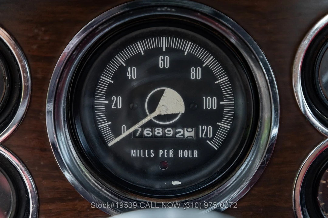 1962 Studebaker Avanti - Image 26 of 31