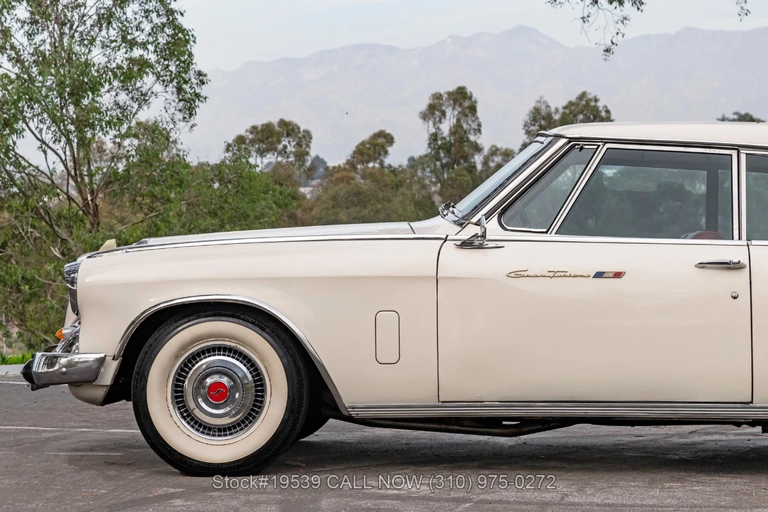 1962 Studebaker Avanti - Image 19 of 31
