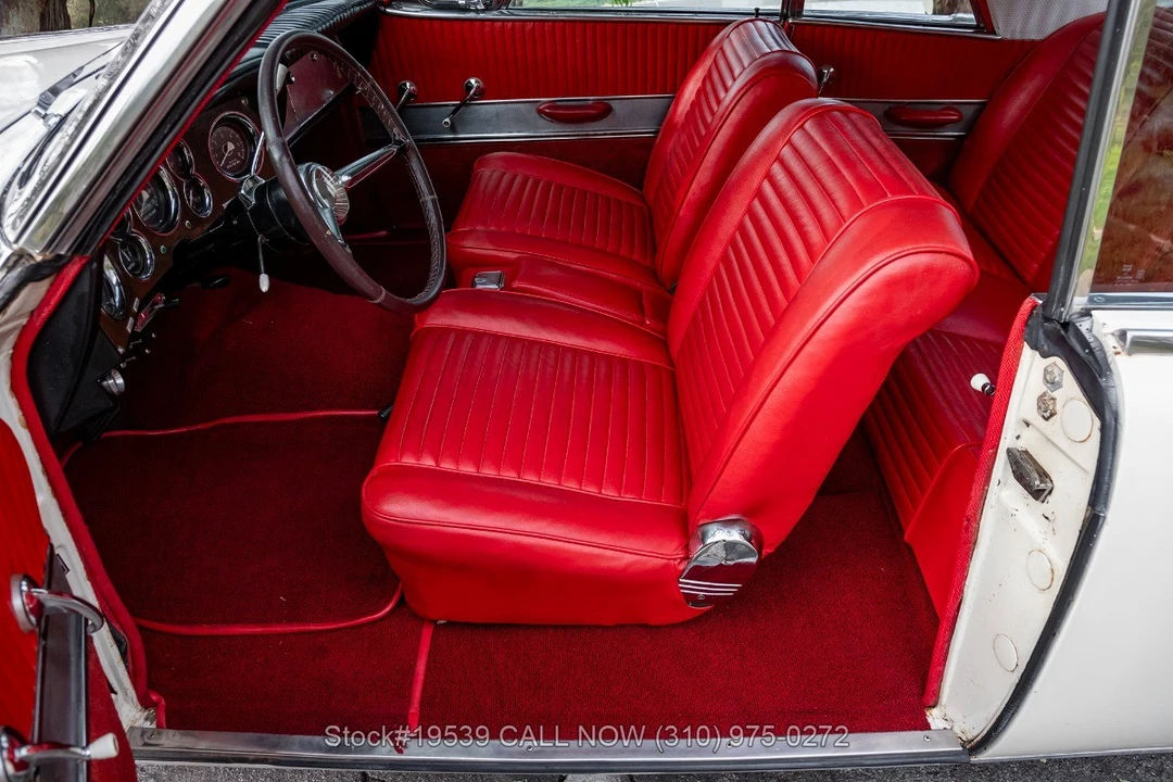 1962 Studebaker Avanti - Image 22 of 31