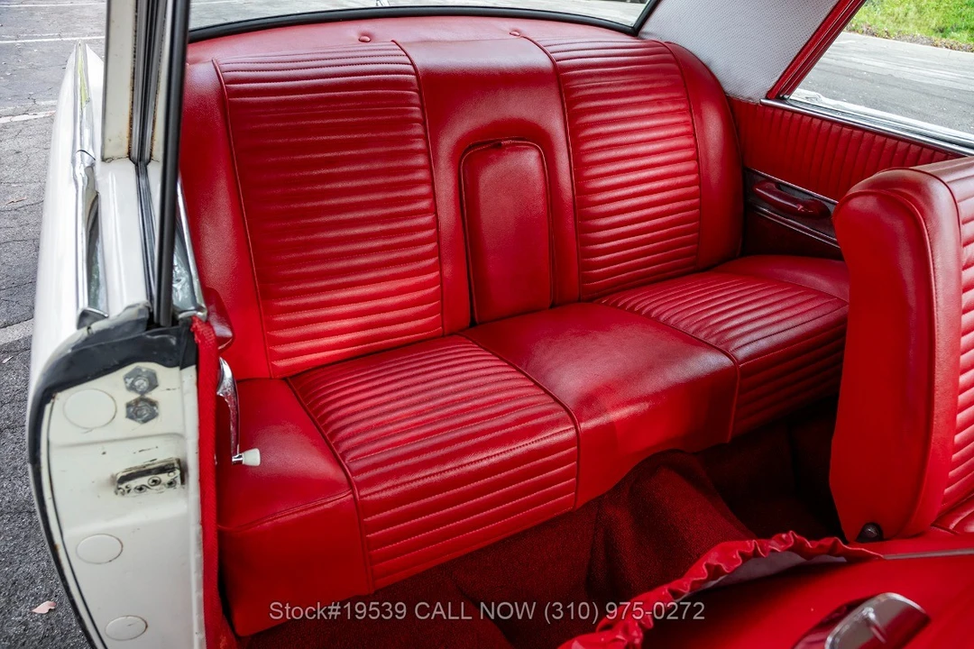1962 Studebaker Avanti - Image 28 of 31