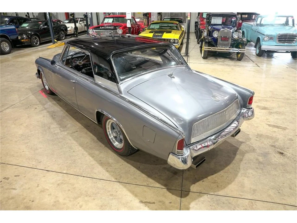 1962 Studebaker Avanti - Image 16 of 31