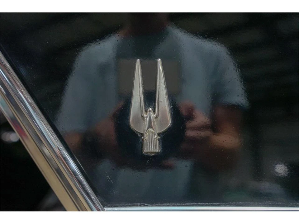 1962 Studebaker Avanti - Image 23 of 31