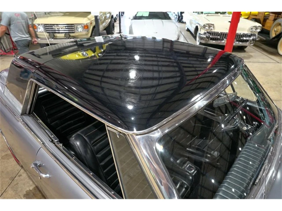 1962 Studebaker Avanti - Image 19 of 31