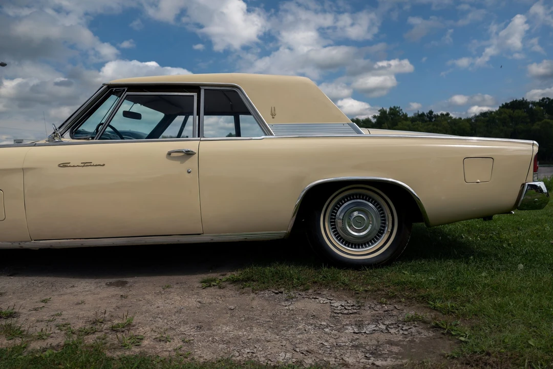 1962 Studebaker Hawk - Image 9 of 31